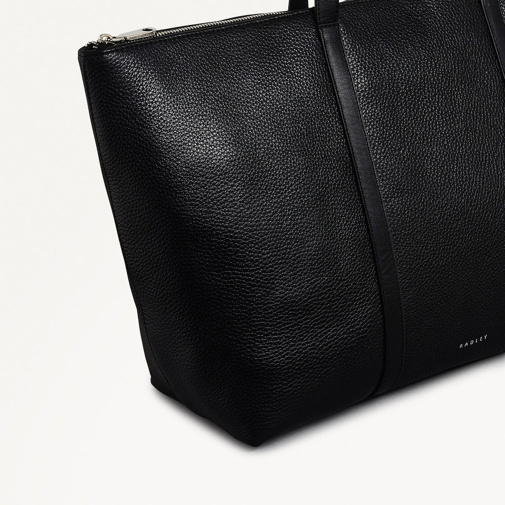 Lynton Close Leather Large Ziptop Tote Bag in Black - 111274