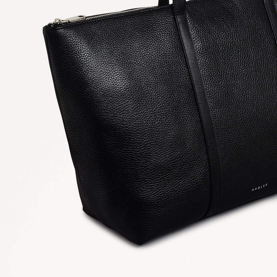 Lynton Close Leather Large Ziptop Tote Bag in Black - 111274