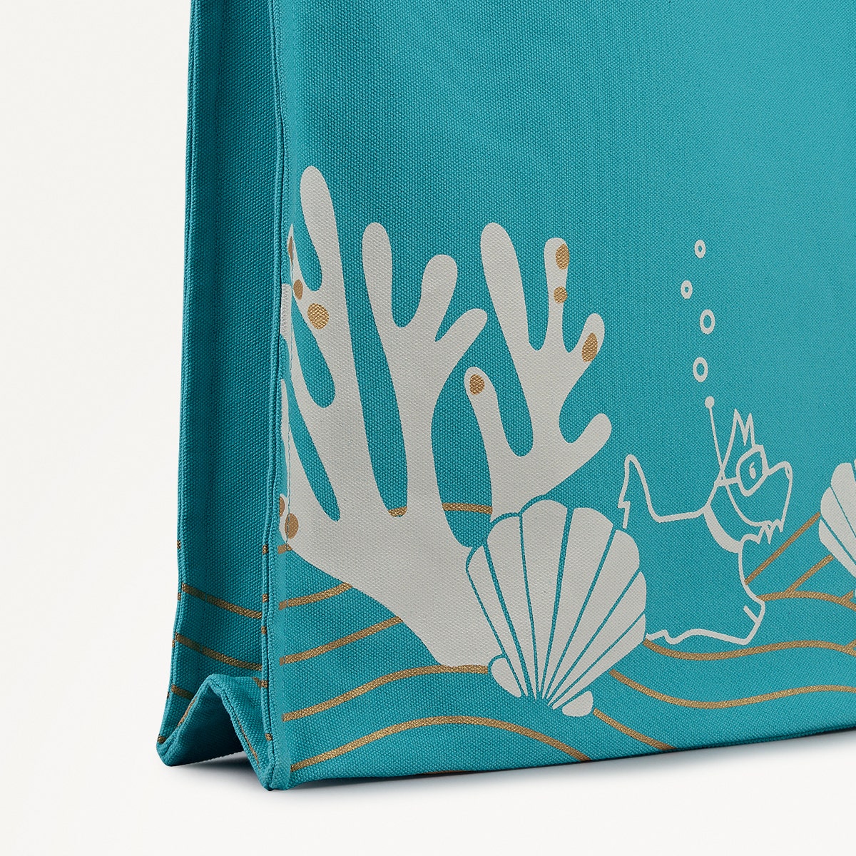 Deep Sea Diver Fabric Medium Open Top Tote in Maldives - 111371