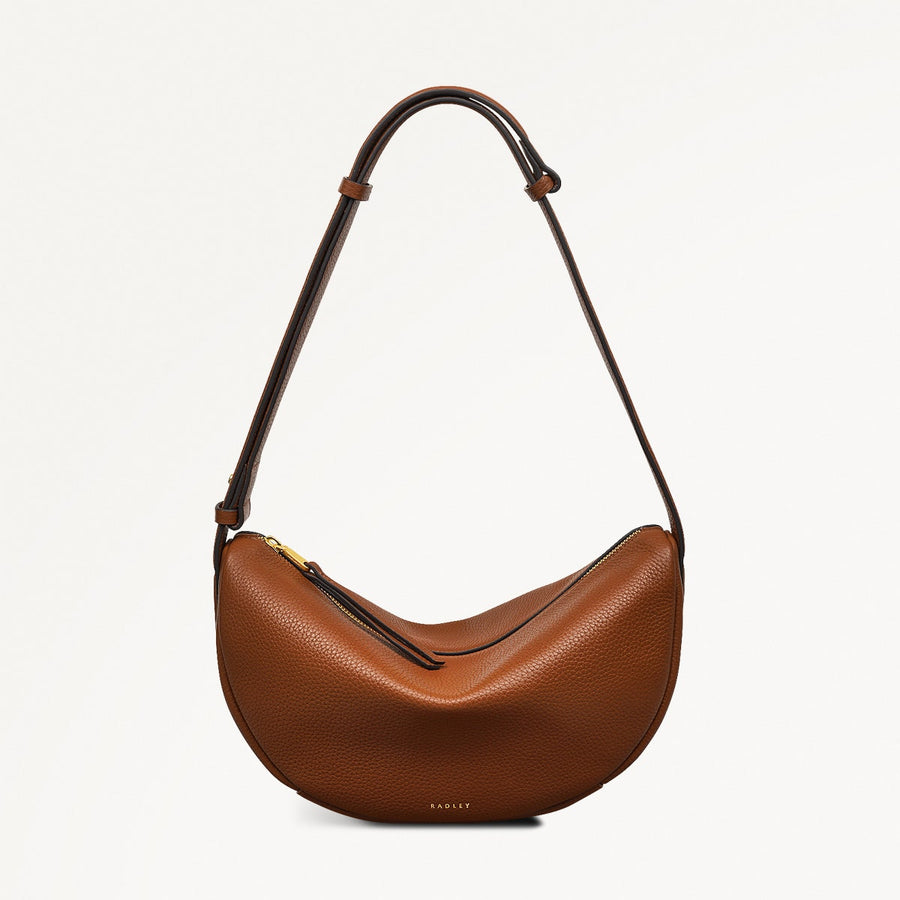 Dukes Place Leather Medium Ziptop Sling Bag in Saddle - 111389