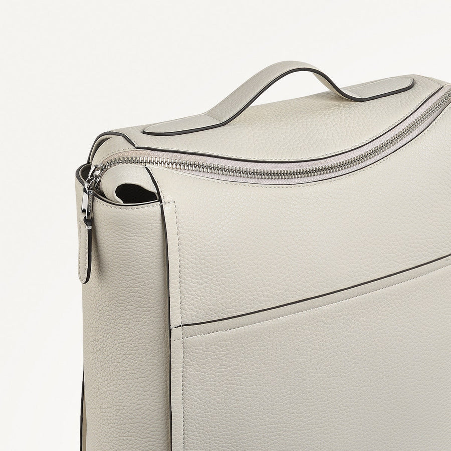 Oak Street Leather Medium Ziptop Backpack in Chalk - 111392