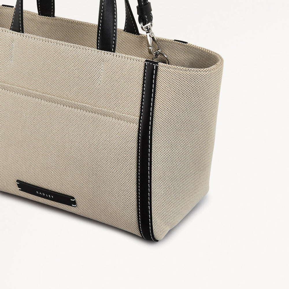 Oak Street Leather Medium Ziptop Satchel Bag in Natural - 111400