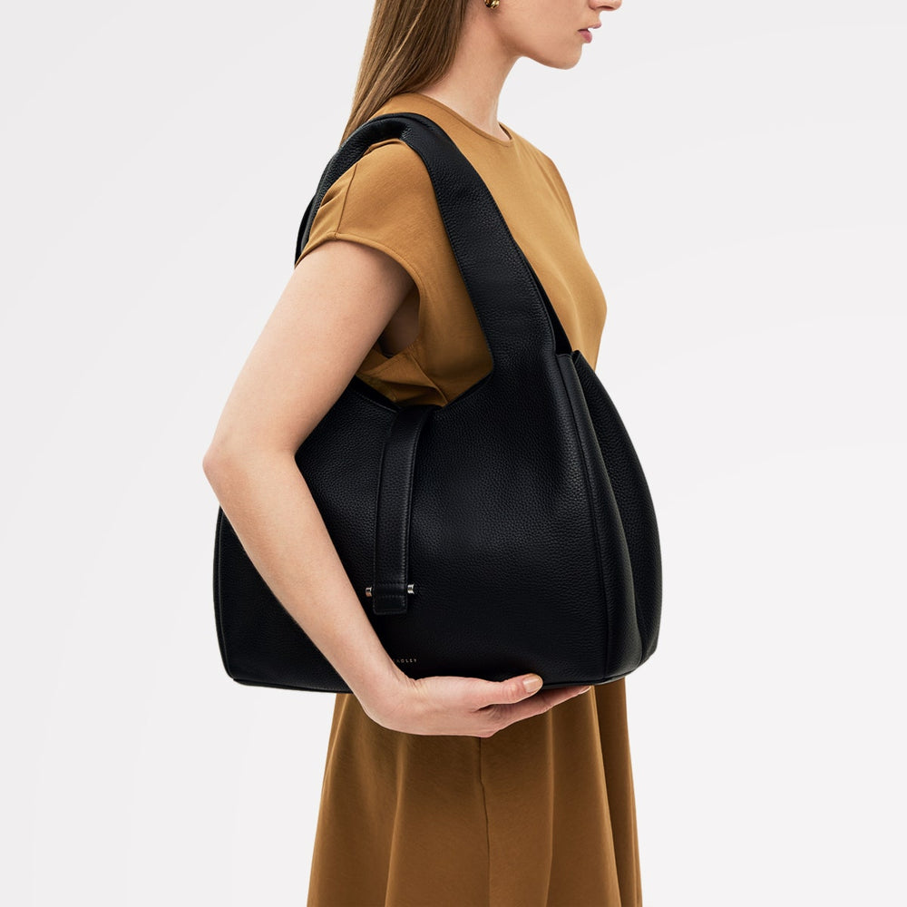 Sloane Street Leather Medium Ziptop Shoulder Bag in Black - 111413