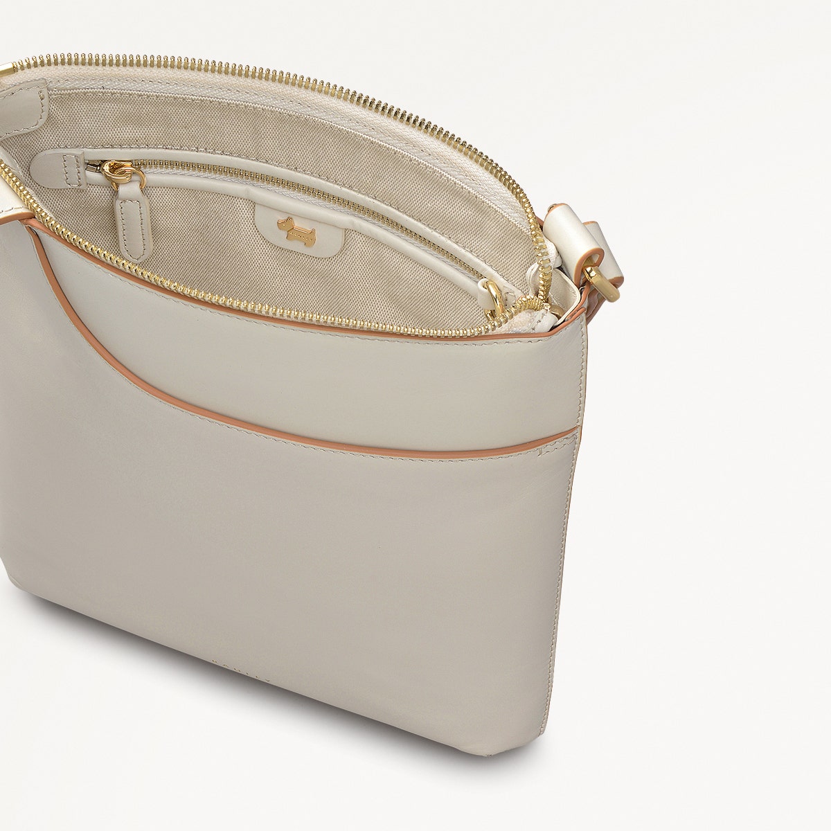 Pockets Leather Medium Ziptop Cross Body Bag in Chalk - 111432