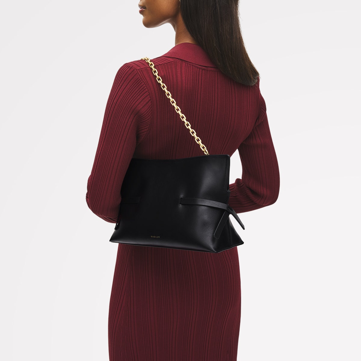 Fleet Street Leather Medium Open Top Clutch Bag in Black - 111437