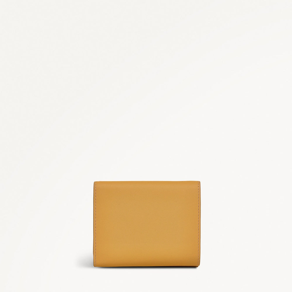 POCKETS SMALL TRIFOLD Wallet PECAN