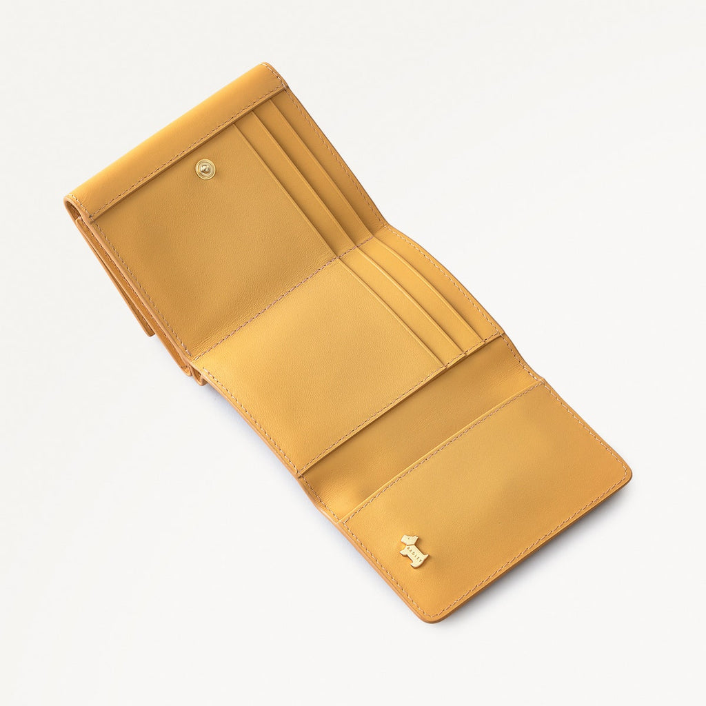 POCKETS SMALL TRIFOLD Wallet PECAN
