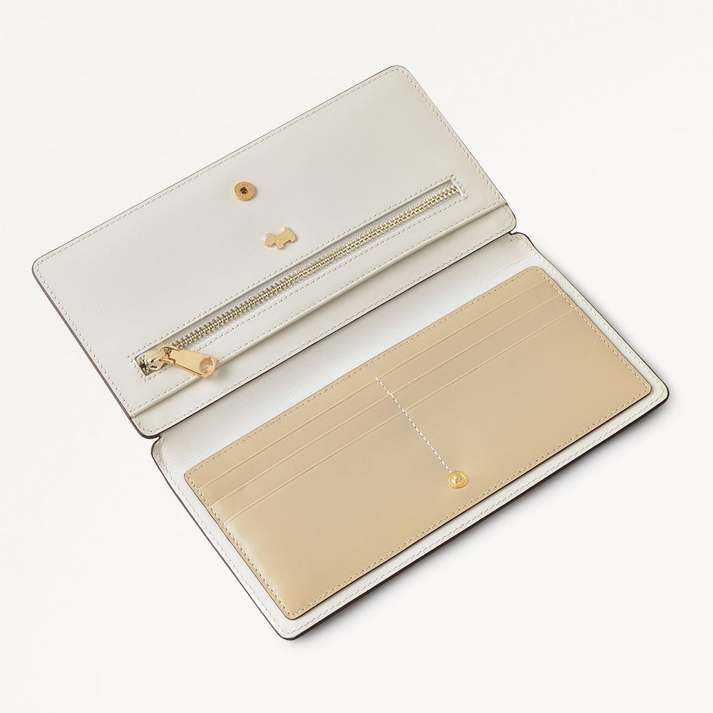 Coin Street Leather Large Bifold Wallet in Chalk - 111491