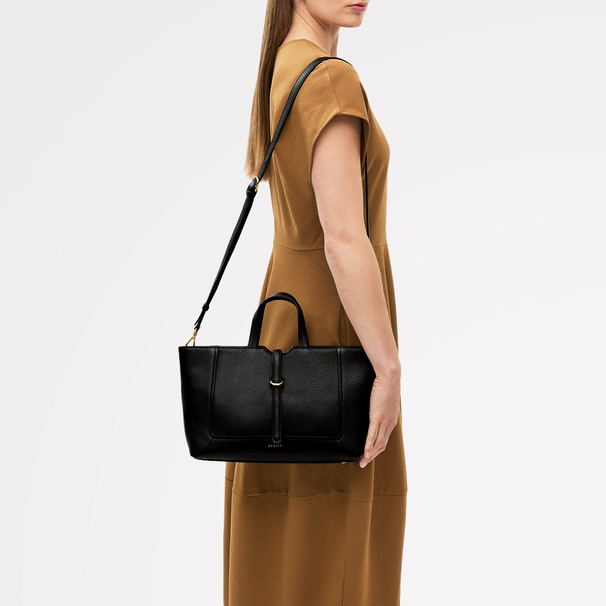 Black Medium Ziptop Grab | Hazelbury Park AW25 | Radley London