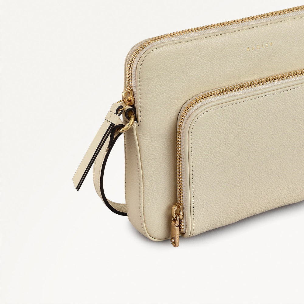 Redford Close Leather Small Ziptop Cross Body Bag in Chalk - 111836