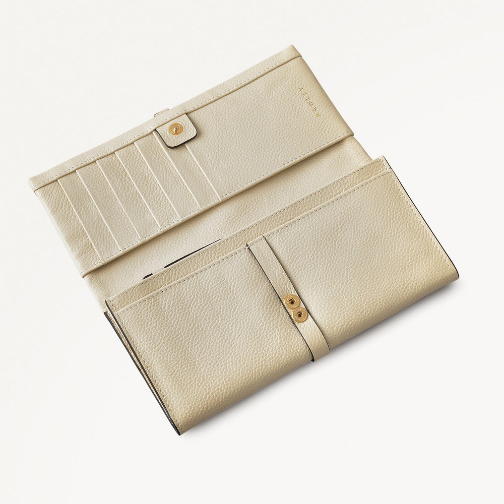 Sandler Way Leather Large Flapover Wallet in Chalk - 111864