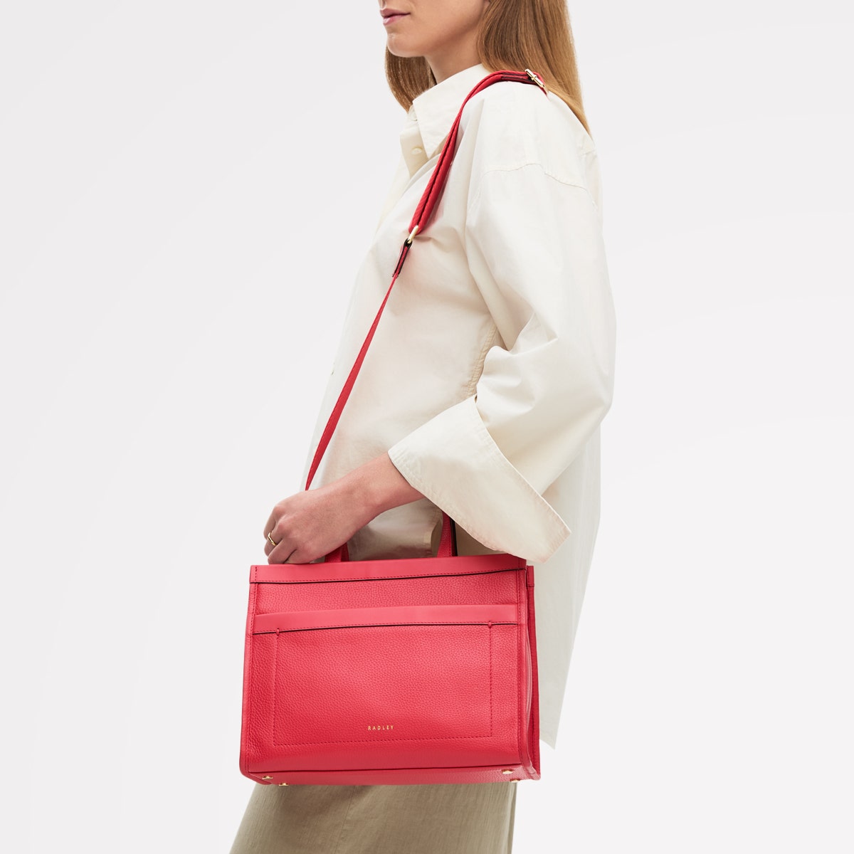 Alba Place Leather Small Ziptop Grab Bag in Luscious Red - 111909
