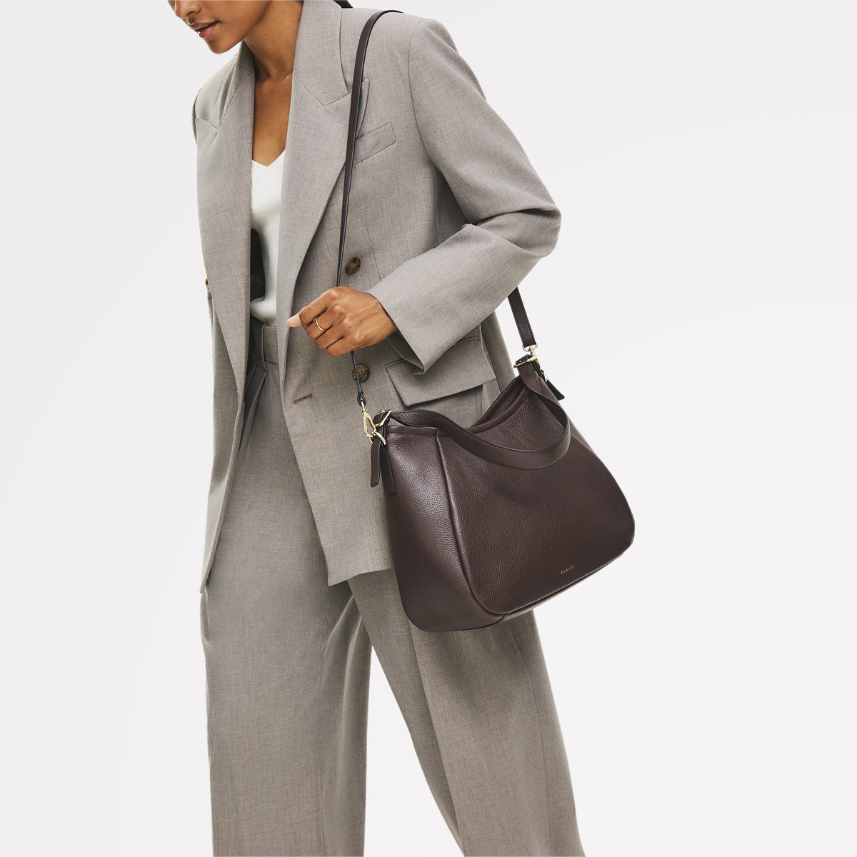 Dark Oak Medium Ziptop Shoulder | Eastney Street AW25 | Radley London