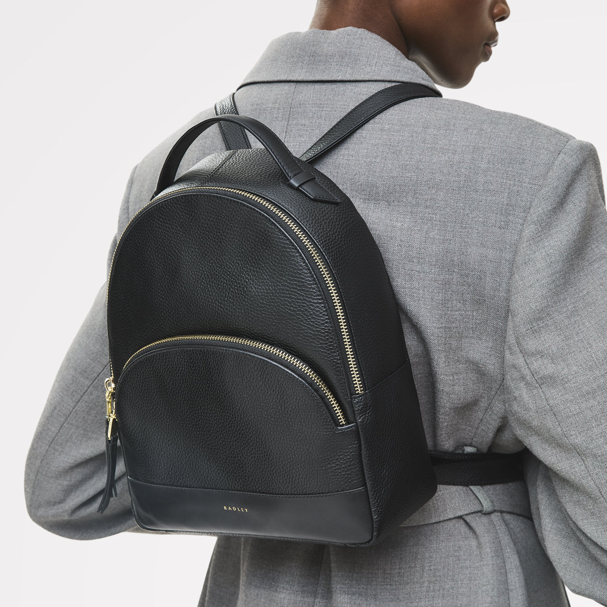 Dallington Leather Medium Zip Around Backpack in Black - 111954