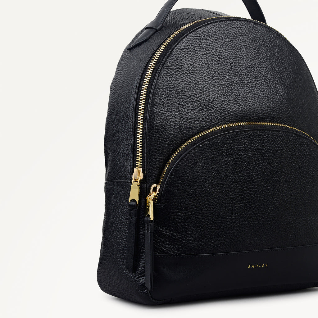 Dallington Leather Medium Zip Around Backpack in Black - 111954