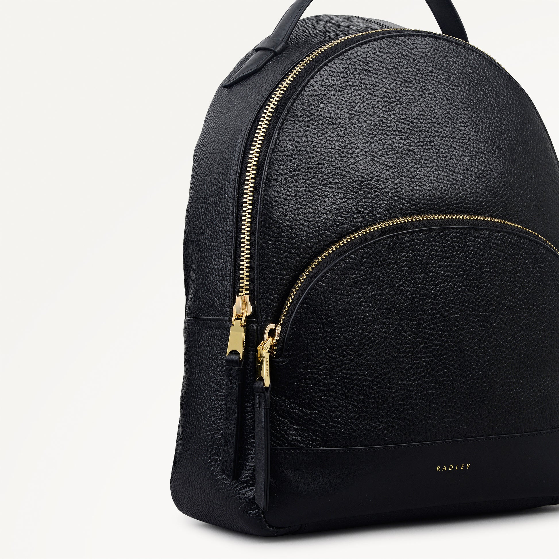 Dallington Leather Medium Zip Around Backpack in Black - 111954