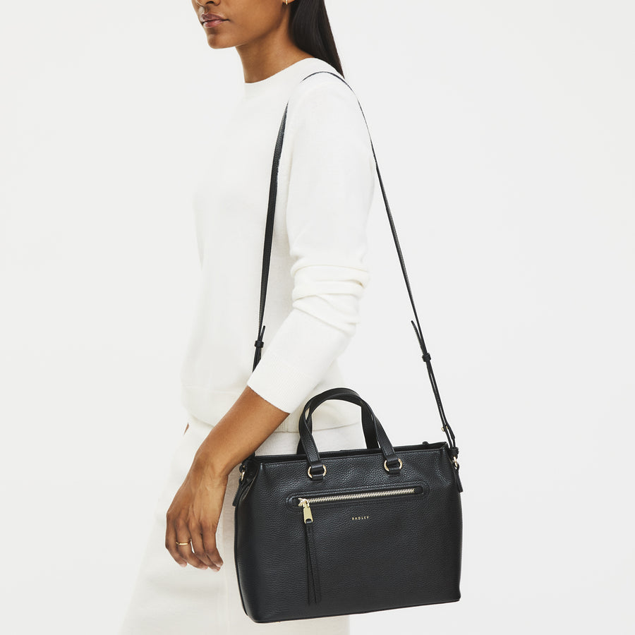 Pickwick Leather Medium Ziptop Grab Bag in Black - 111956