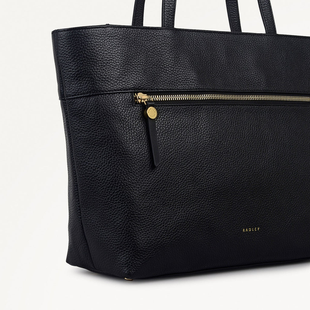 Fountain Road Leather Medium Ziptop Tote Bag in Black - 111964