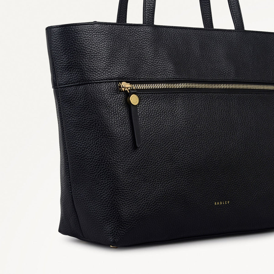 Fountain Road Leather Medium Ziptop Tote Bag in Black - 111964