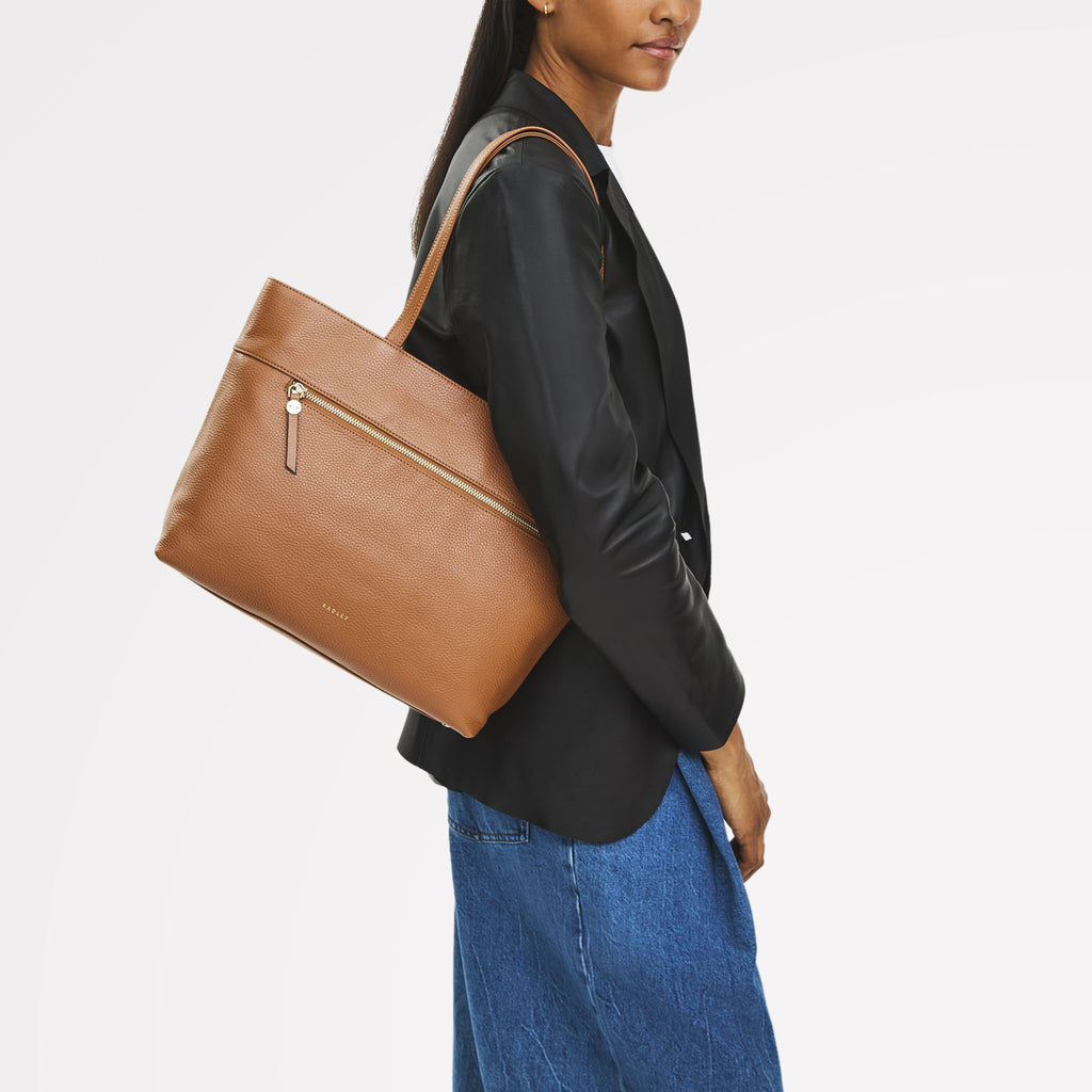 Fountain Road Leather Medium Ziptop Tote Bag in Indus Tan - 111965
