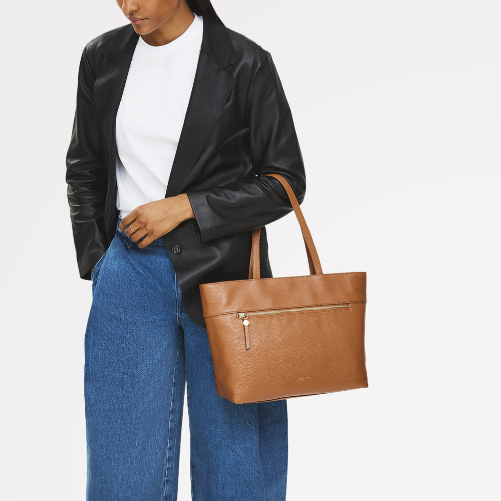 Fountain Road Leather Medium Ziptop Tote Bag in Indus Tan - 111965