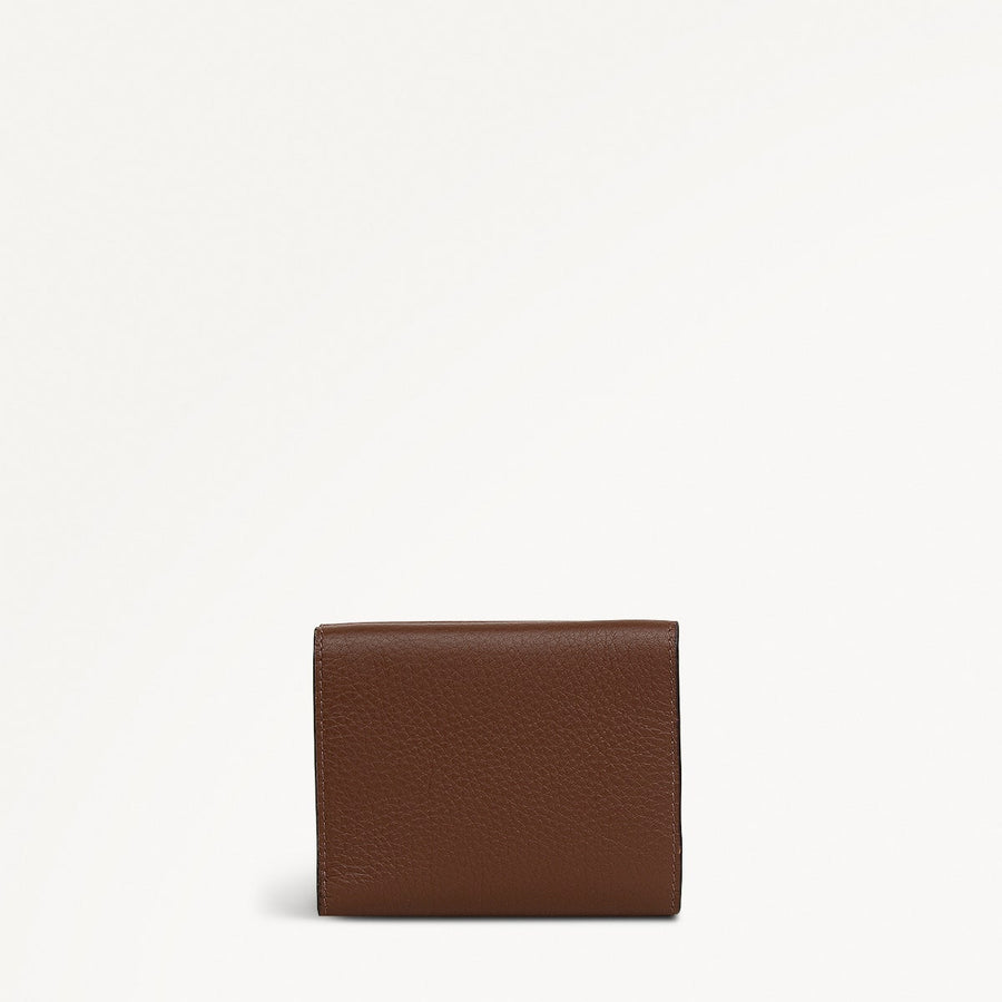 Pockets Small Trifold Wallet in Chocolate - 112044