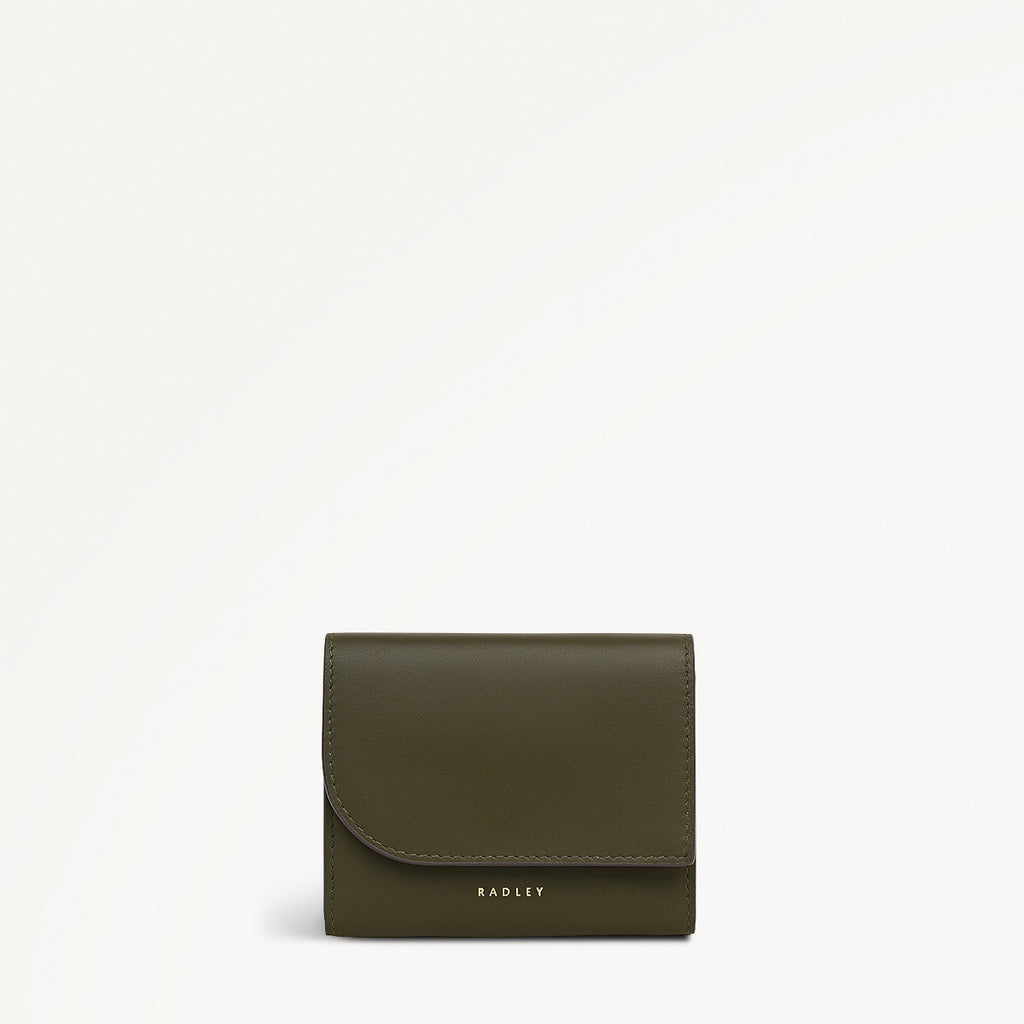 Pockets Leather Small Trifold Wallet in Pine Needle - 112066