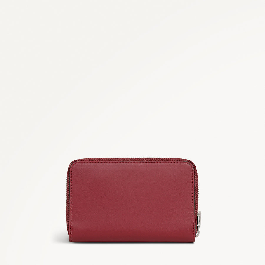 Pockets Leather Medium Zip Around Wallet in Carmine - 112069