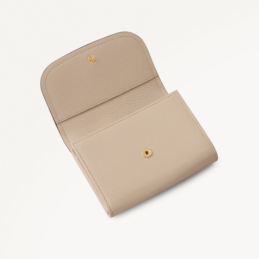 Bathurst Mews Leather Medium Flapover Wallet in Porcini - 112079