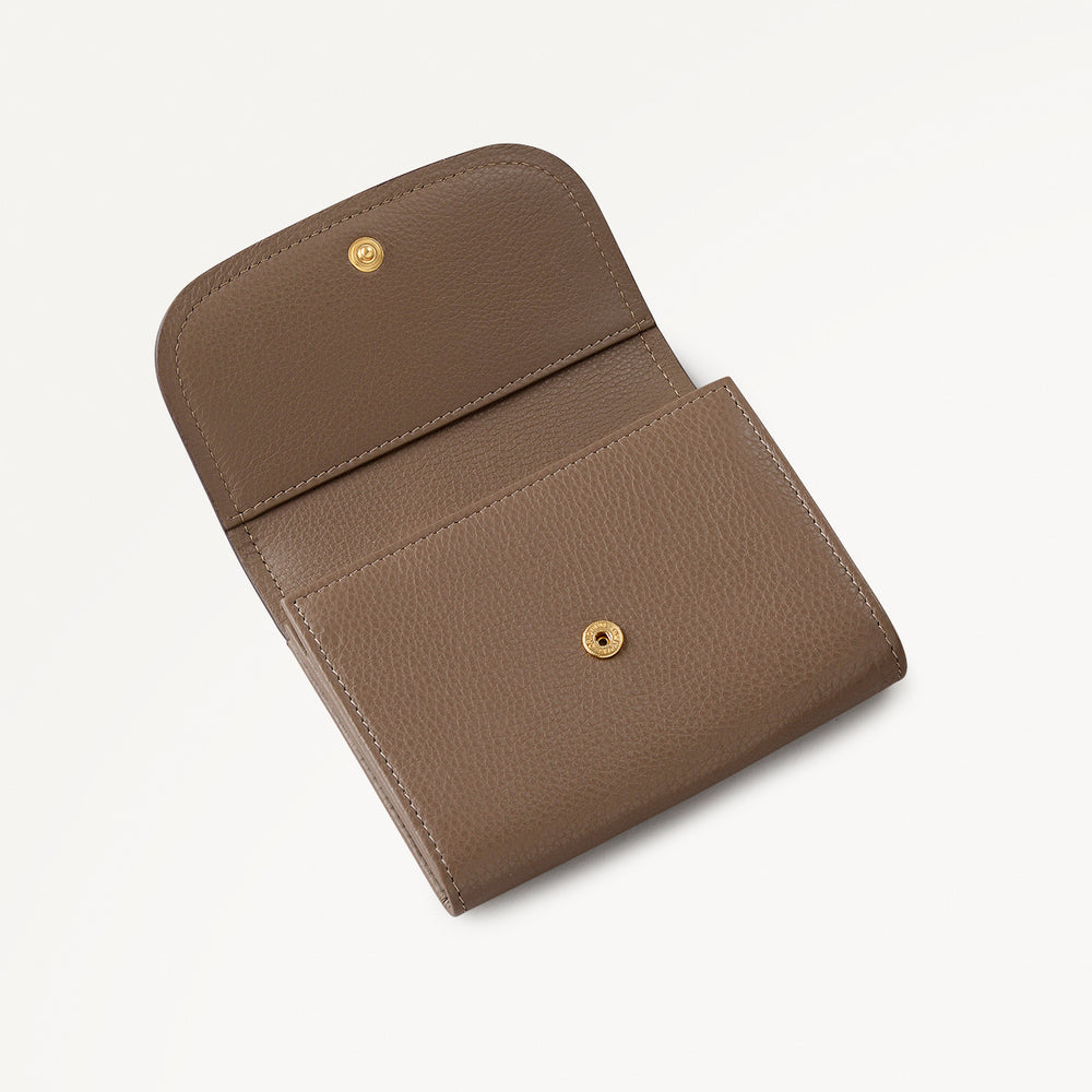 Bathurst Mews Leather Medium Flapover Wallet in Coffee - 112080