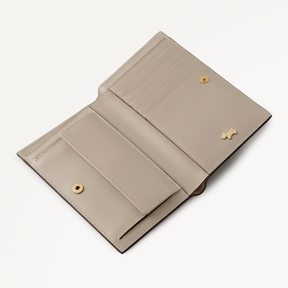 Heritage Lane Leather Medium Bifold Wallet in Porcini - 112081