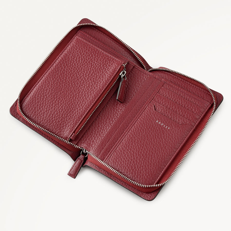 The Chancery Leather Medium Zip Around Wallet in Carmine - 112083