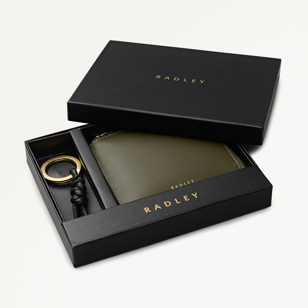 Chilworth Street Leather Medium Boxed Wallet And Keyring in Black - 112094