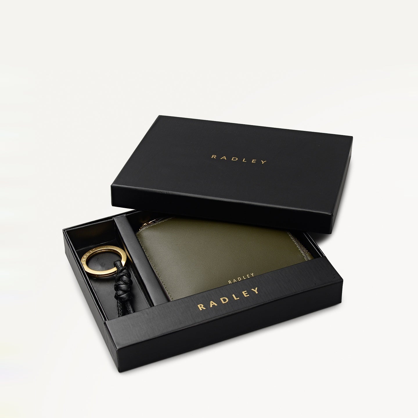 Chilworth Street Leather Medium Boxed Wallet And Keyring in Black - 112094