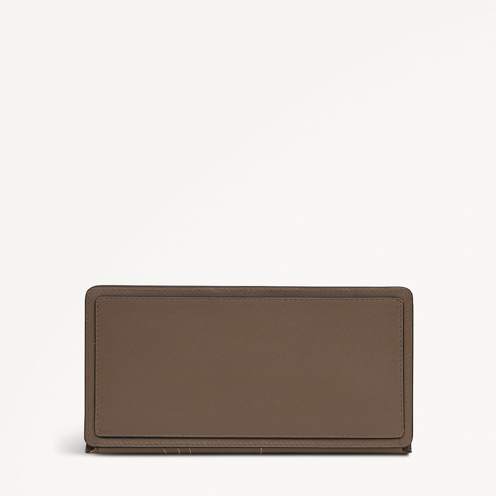 Coin Street Leather Large Bifold Wallet in Coffee - 112102