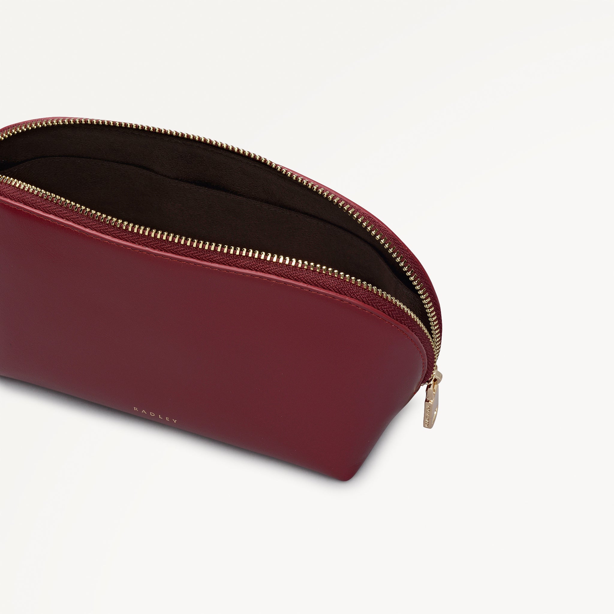 Commute Street Leather Medium Cosmetic Pouch in Carmine - 112117