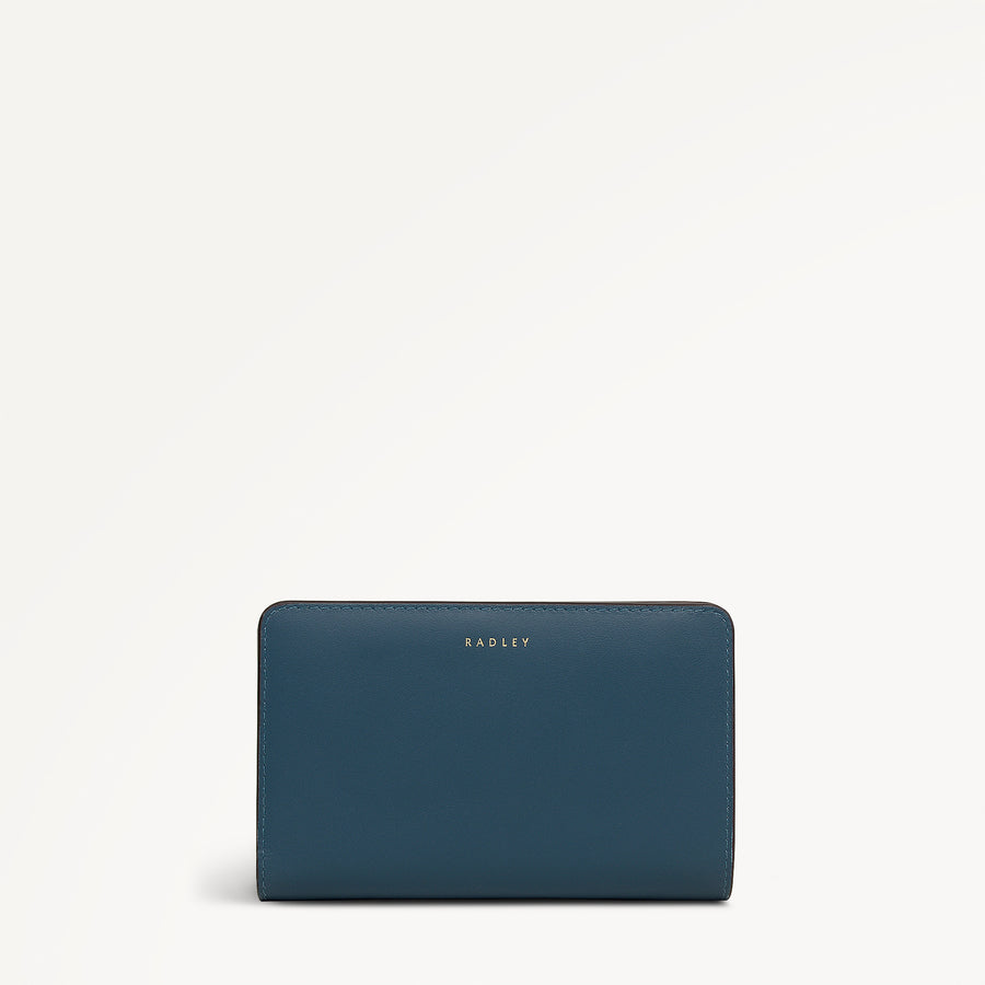 An Ice Day Leather Medium Bifold Wallet in Teal - 112119