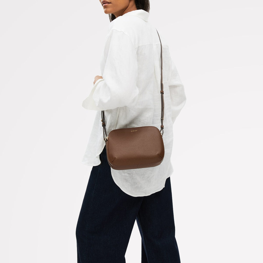 Dukes Place Texture Medium Ziptop Crossbody Bag in Chocolate - 112129