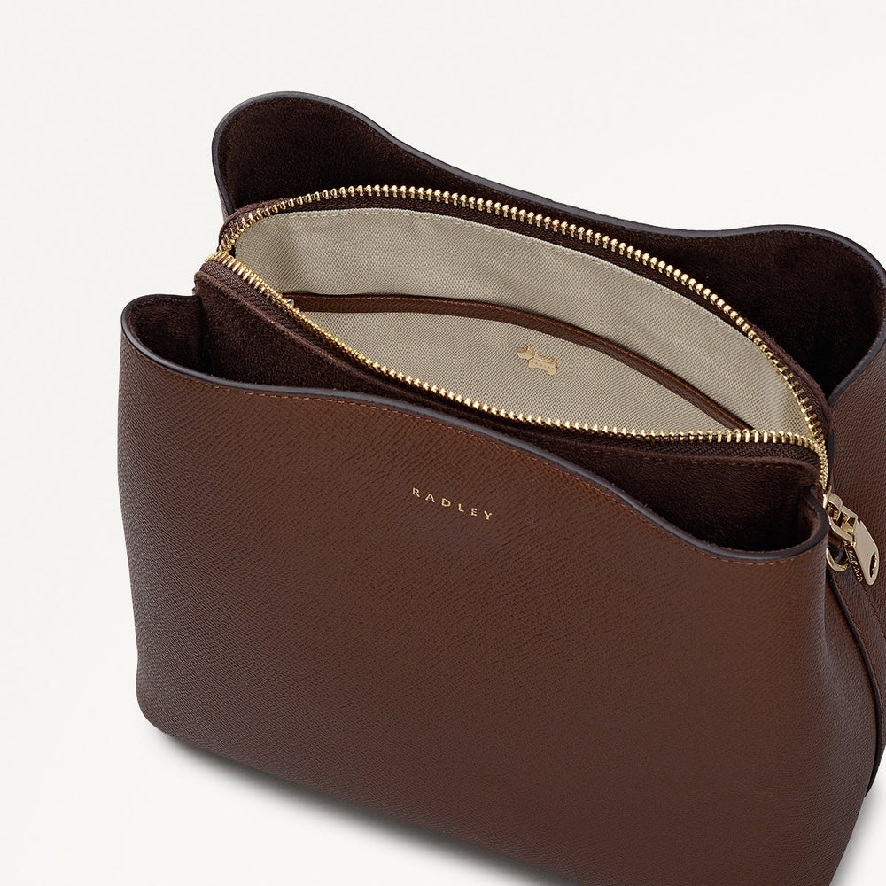 Dukes Place Texture Medium Compartment Crossbody Bag in Chocolate - 112131