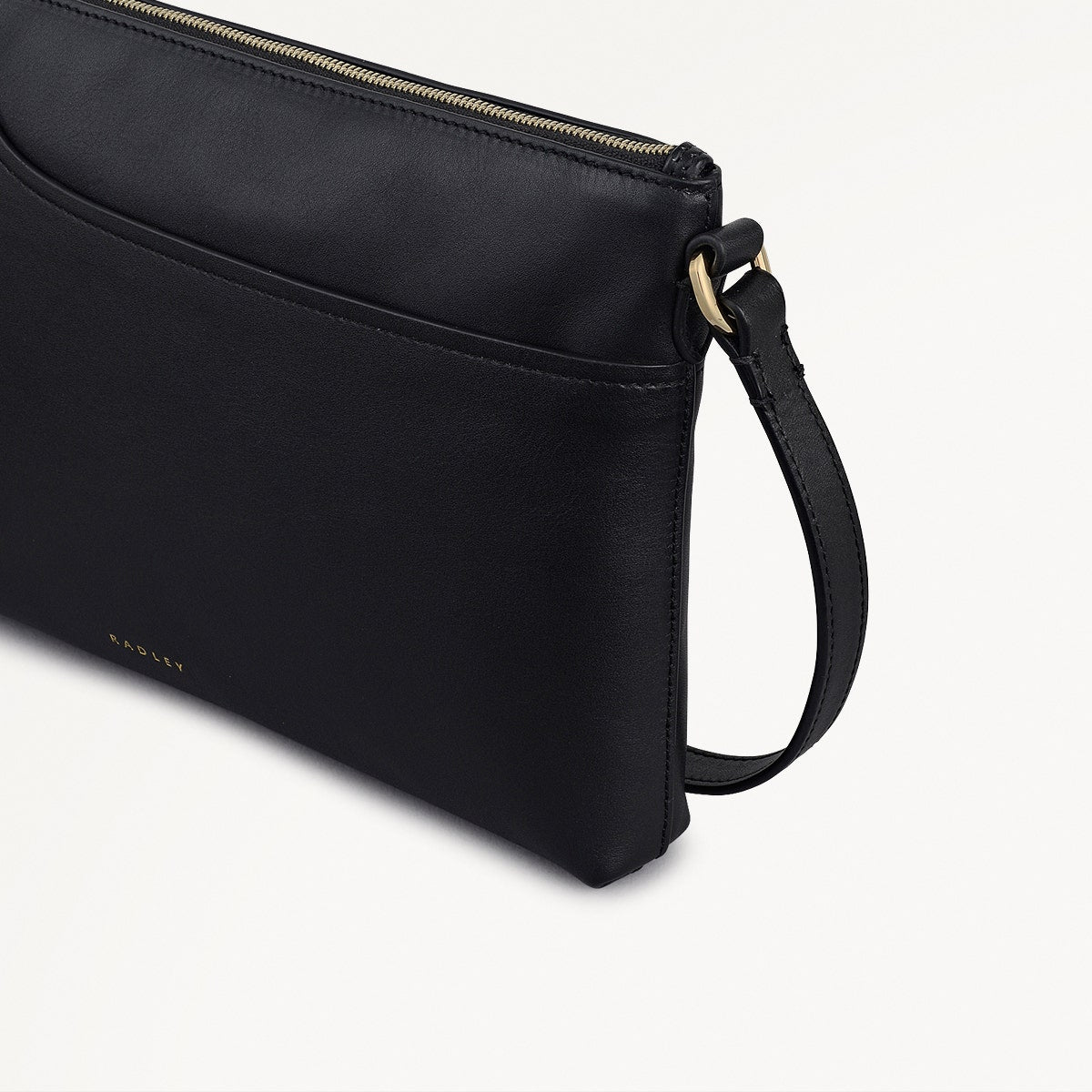 Black Medium Ziptop EW Cross Body | Pockets AW25 | Radley London