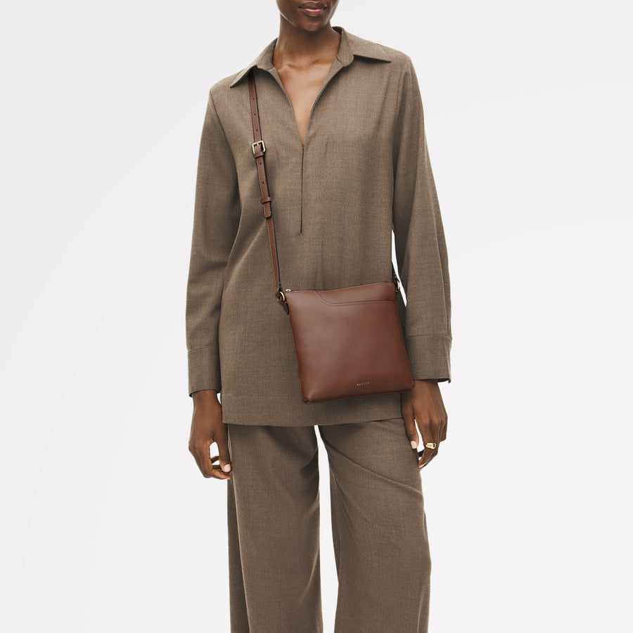 Pockets Large Ziptop NS Crossbody Bag in Saddle - 112155