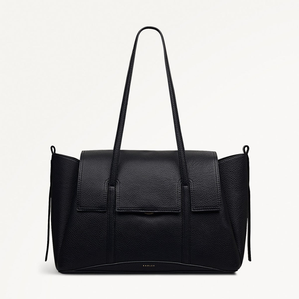 The Chancery Leather Large Flapover Shoulder Bag in Black - 112163