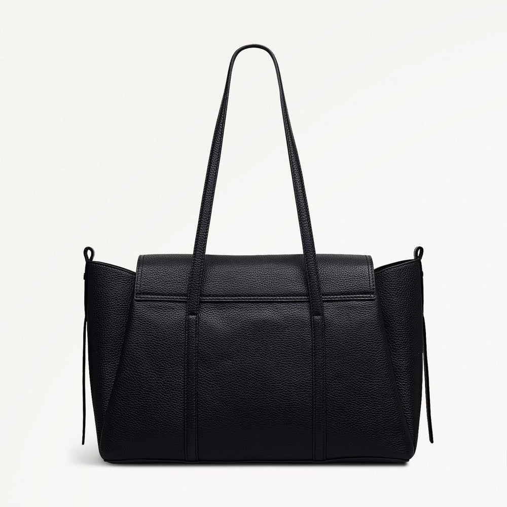 The Chancery Leather Large Flapover Shoulder Bag in Black - 112163