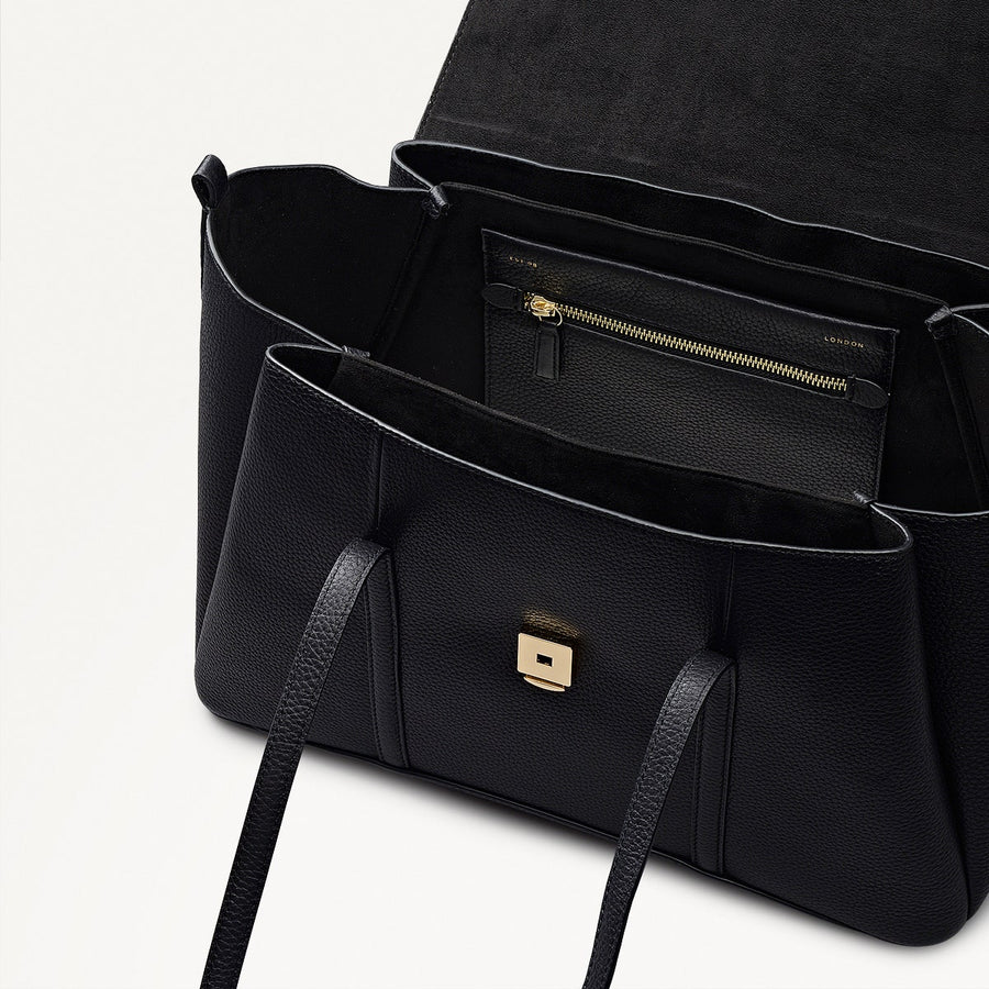 The Chancery Leather Large Flapover Shoulder Bag in Black - 112163