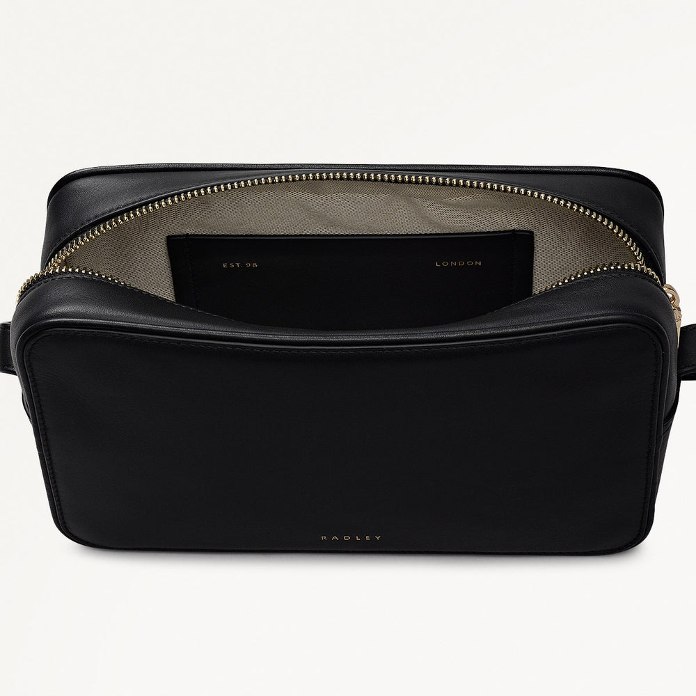 Duchess Close Leather Small Ziptop Cross Body Bag in Black - 112175