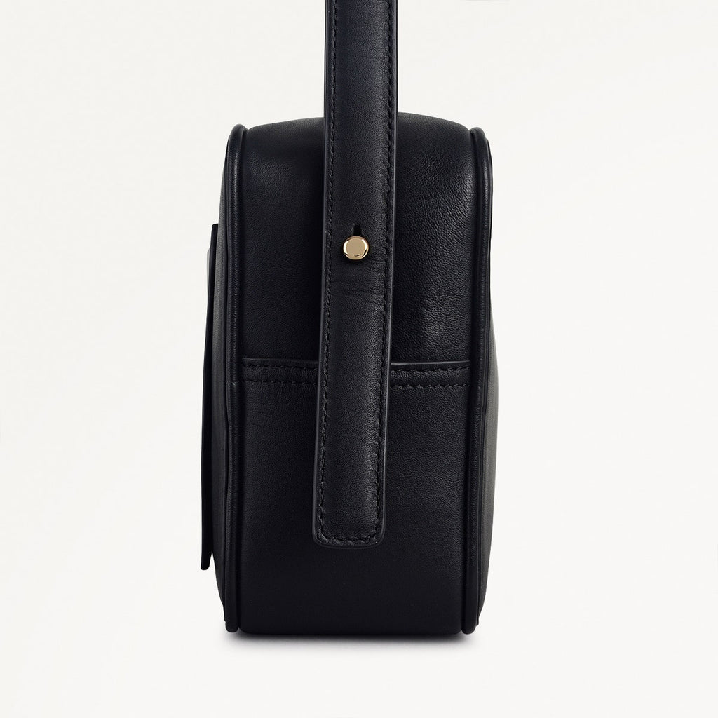 Duchess Close Leather Small Ziptop Cross Body Bag in Black - 112175
