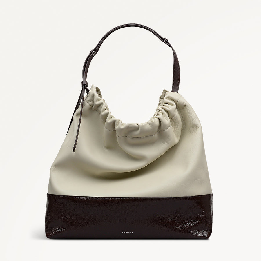 The Portobello Leather Large Drawstring Shoulder Bag in Snow - 112189