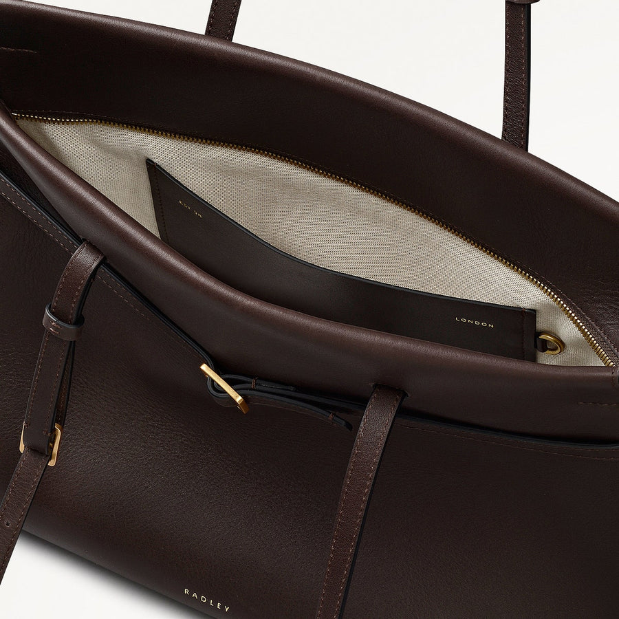 The Christina Leather Large Ziptop Shoulder Bag in Dark Oak - 112196