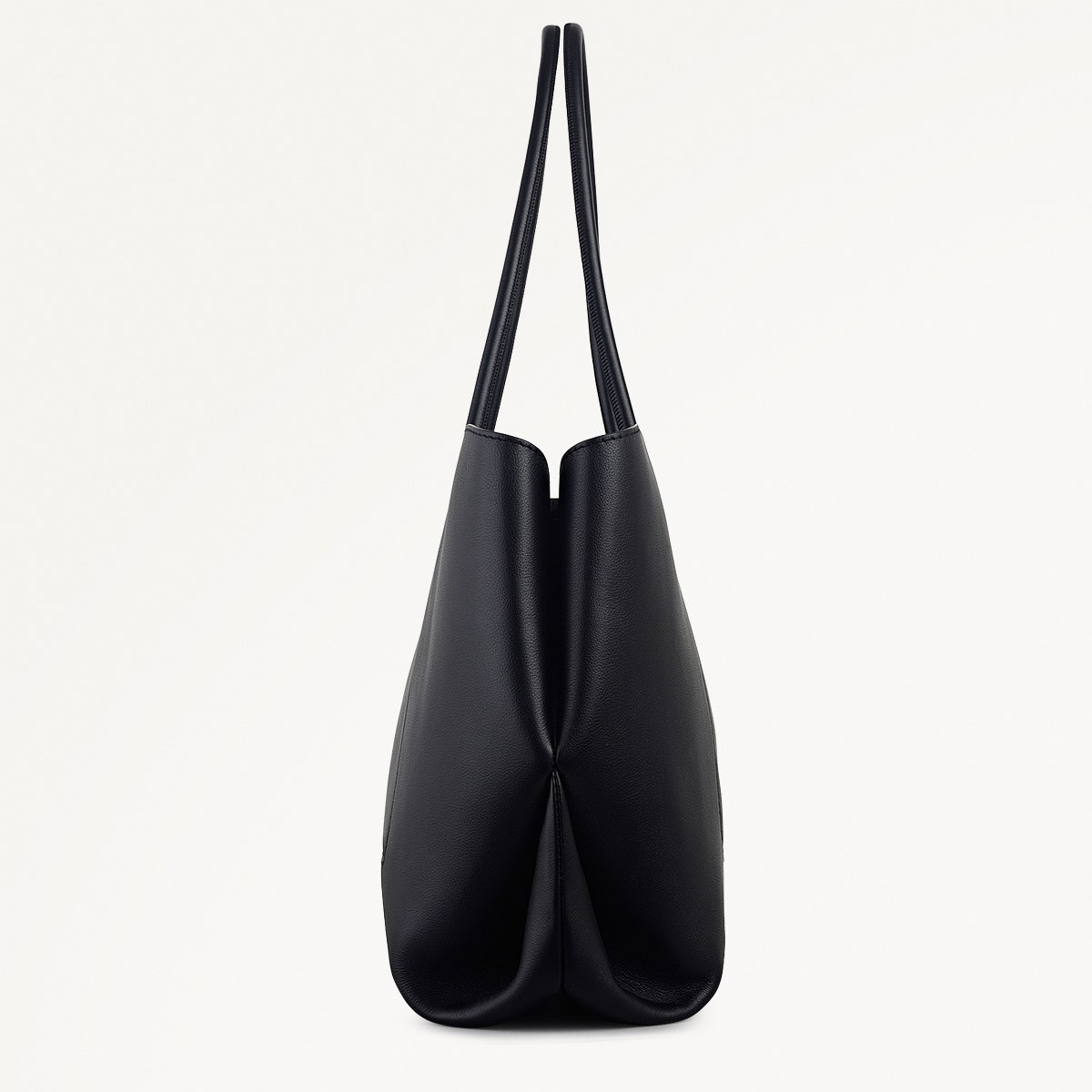 Black Medium Ziptop Shoulder | The Compton AW25 | Radley London