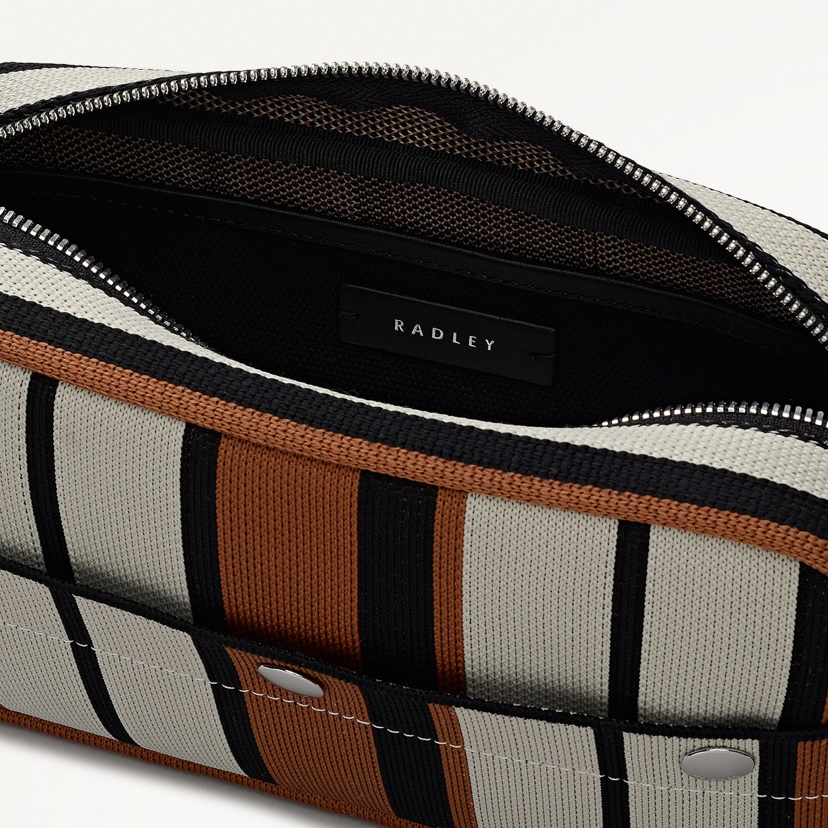 Snow Small Ziptop Cross Body | Hadleigh Place AW25 | Radley London